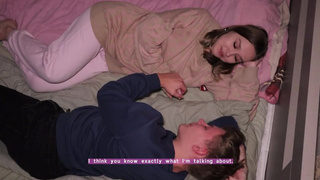 Дала первому подкатившему на вписке, а чего пропадать такой киске?